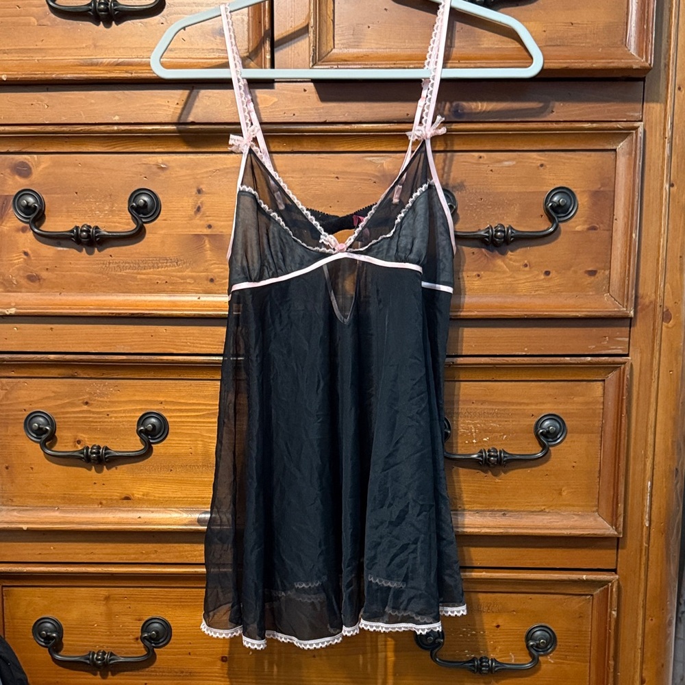 Betsey Johnson Black and Pink Sheer Chemise lingerie size m medium